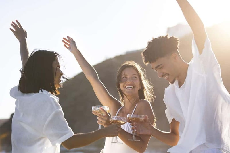 Malaga: Catamaran Sunset or Night Cruise w/ Live DJ & Drink - Why This Catamaran Sunset or Night Cruise Works in Malaga