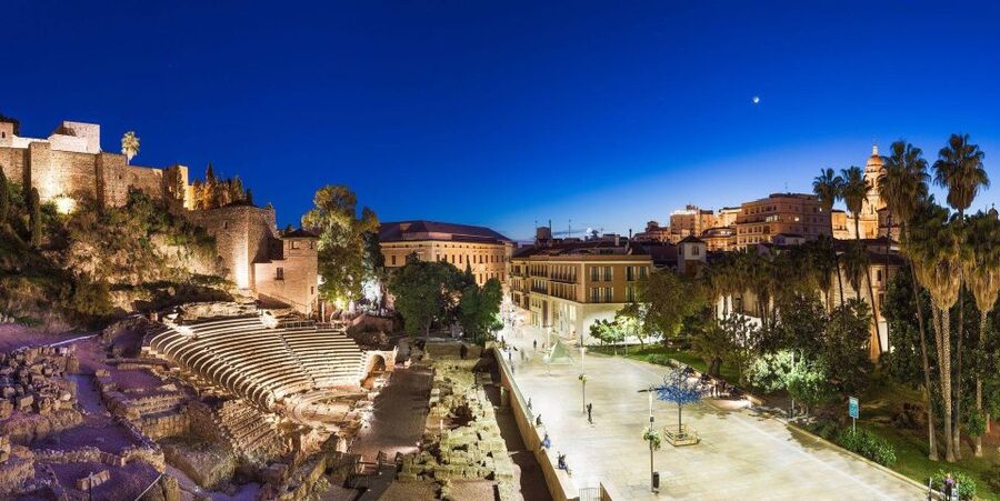 Málaga: Cathedral, Alcazaba, Roman Theater Walking Tour - Alcazaba on Gibralfaro: the views are the headline