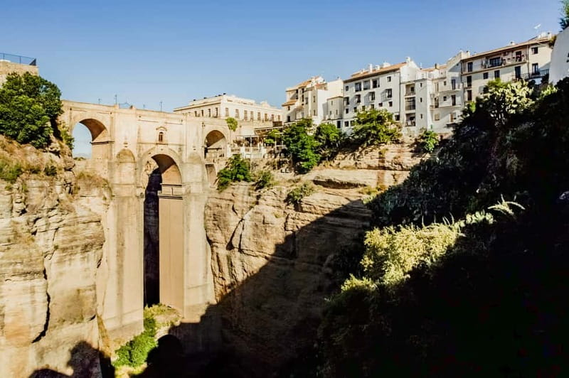 Málaga & Costa del Sol: Ronda and Setenil de las Bodegas - Ronda arrival: why the guided walk (optional) helps
