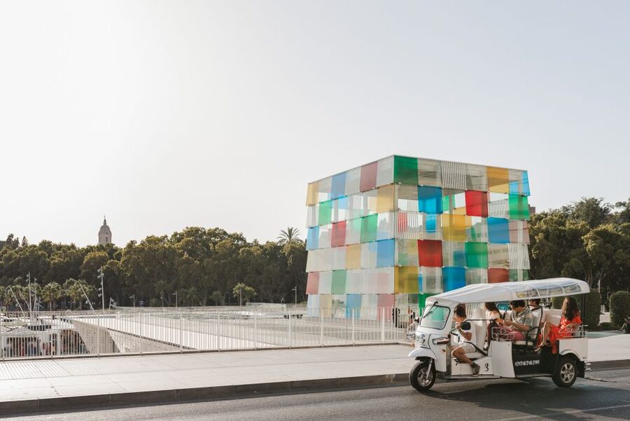 Malaga: Private City Tour by Eco Tuk Tuk - Starting in Malaga: how the Calle Guillén Sotelo meeting point actually works