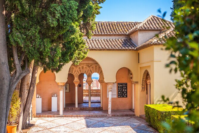 Malaga Private Walking Tour, Alcazaba & Catamaran Cruise - Getting Up the Hill: Steps, Inclines, and How to Handle It