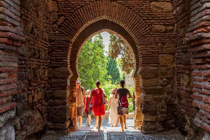Malaga Private Walking Tour, Alcazaba & Catamaran Cruise - Puerto de Malaga Catamaran Cruise: A Calm Finish on the Water