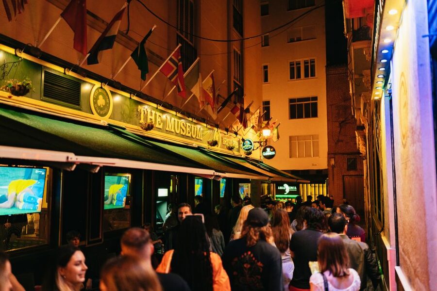 Malaga: Pubs and Clubs Crawl - The Big Picture: What You’re Actually Paying For