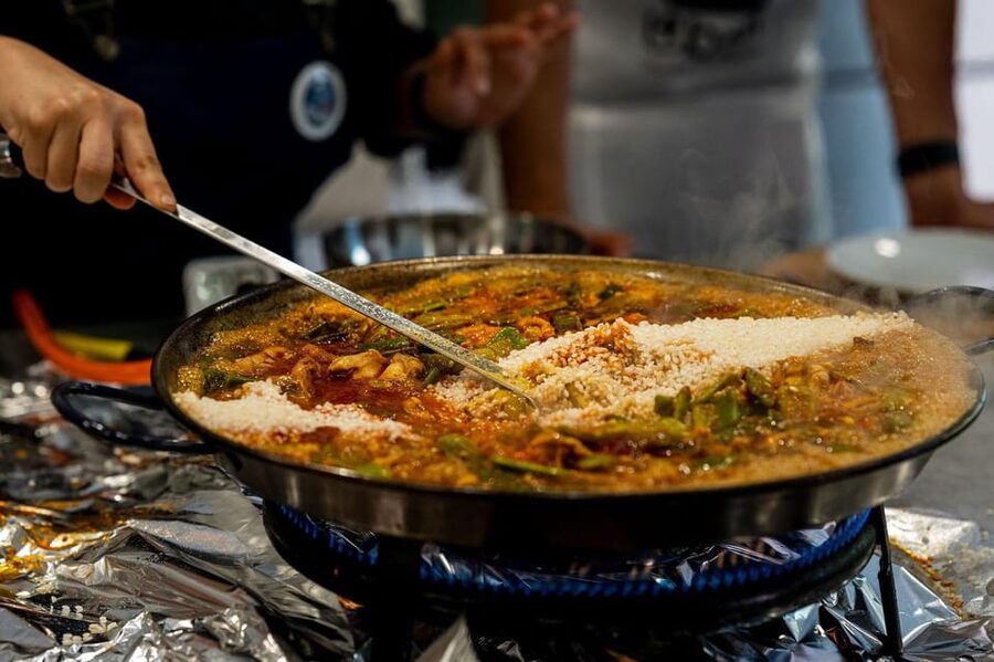 Málaga: Spanish Cooking Workshop with Paella and Sangria - Price and value: what $78 buys you in practice