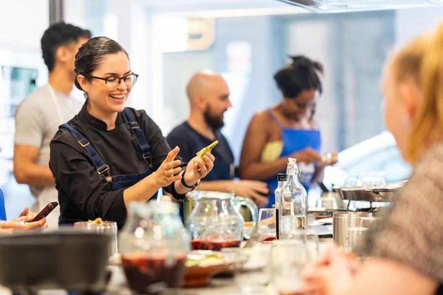 Málaga: Spanish Cooking Workshop with Paella and Sangria - Dietary needs and comfort: what to expect