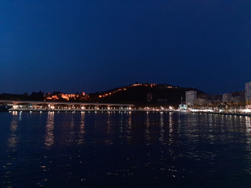 Málaga: Sunset Catamaran Trip - Sunset Viewing: The Moment You’ll Be Waiting For