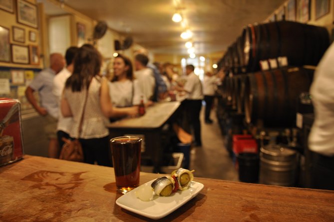 Malaga Wine & Tapas Small Group Guided Tour - Key things you’ll notice fast