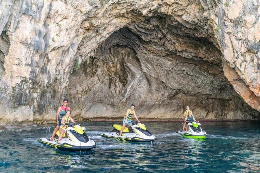 Mallorca Alcudia: Jack Sparrow Cave Jet Ski Tour - Getting From Alcudiajets to Alcudia Bay: a fast start on calm water