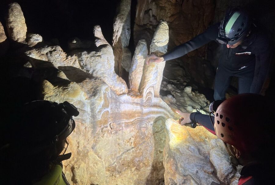 Mallorca: Aquatic Cave Exploration Guided Tour - The walking plan from Cala Romántica to the cave