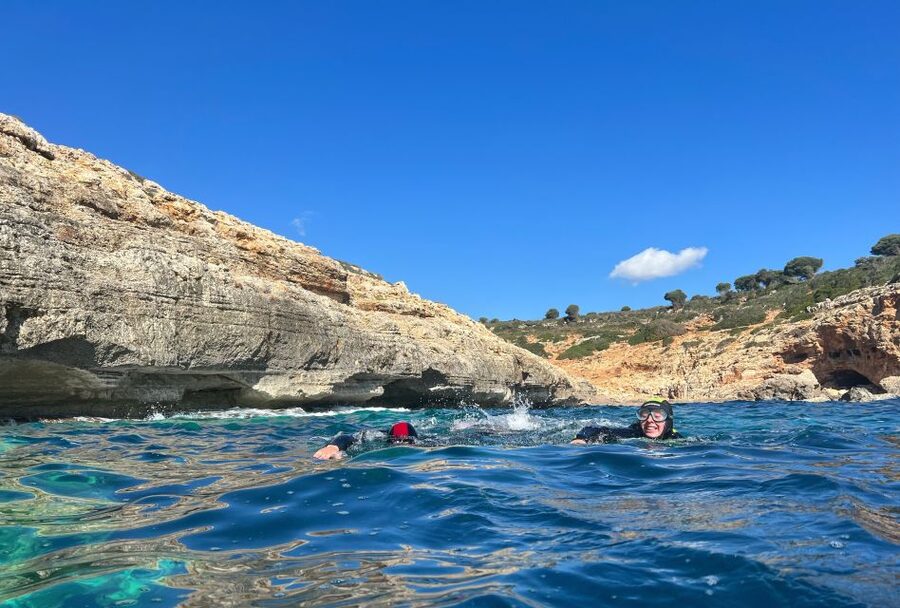 Mallorca: Aquatic Cave Exploration Guided Tour - Cave lakes and swimming: cool water, real sensations, real rules