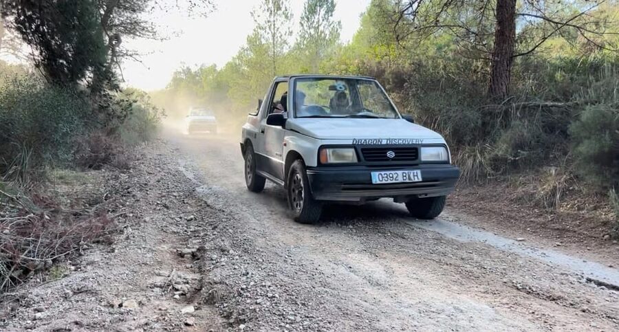 Mallorca: Beach and Mountain 4X4 Tour - Guide Style, Safety, and Why Small Groups Feel Better