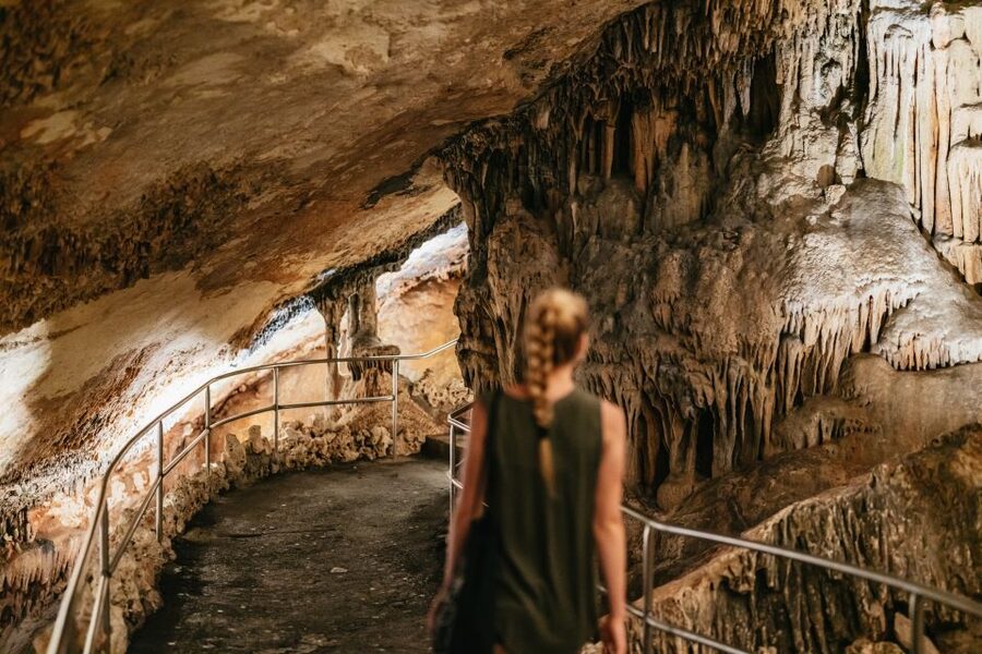 Mallorca: Caves of Drach Day Trip & Optional Caves of Hams - Coach comfort, timing, and what duration really means