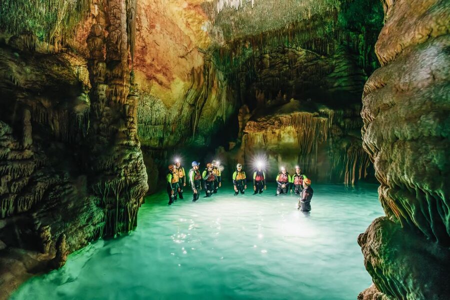 Mallorca: Cova des Coloms Caving Trip with Hotel Transfer - Who should book this caving swim tour