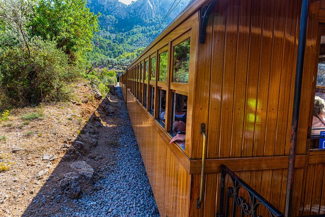 Mallorca in One Day Sightseeing Tour with Boat Ride and Vintage Train - Morning Coach Time: Serra de Tramuntana Viewpoints Without the Headache