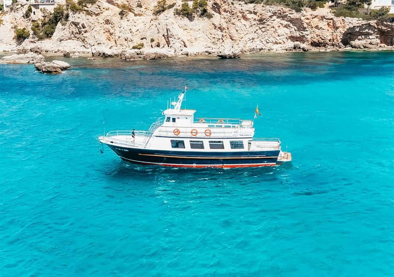 Mallorca: Palma Boat Tour & Snorkeling with Drink Included - Snorkeling Setup: Gear, Visibility, and What to Expect in Real Life