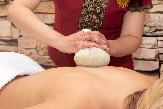 Massage of your choice for a couple of 60 min in the same room at THAI SPA MASSAGE - Finding Thai Spa Massage Barcelona on Pg. de Gràcia