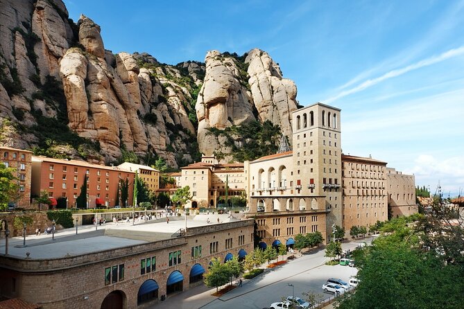 Montserrat Afternoon Tour & Black Madonna Priority Access - Descending by Cremallera de Montserrat for One Last Set of Views