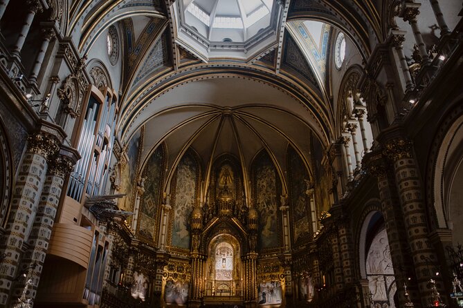 Montserrat Monastery Half Day Experience from Barcelona - Montserrat top monastery: guided intro plus 2 hours to roam your way