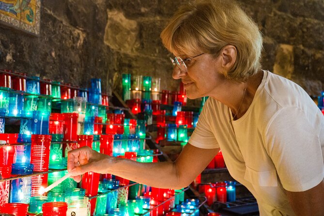 Montserrat Monastery Half Day Experience from Barcelona - Inside Abadia de Montserrat and the Basilica: what you should expect
