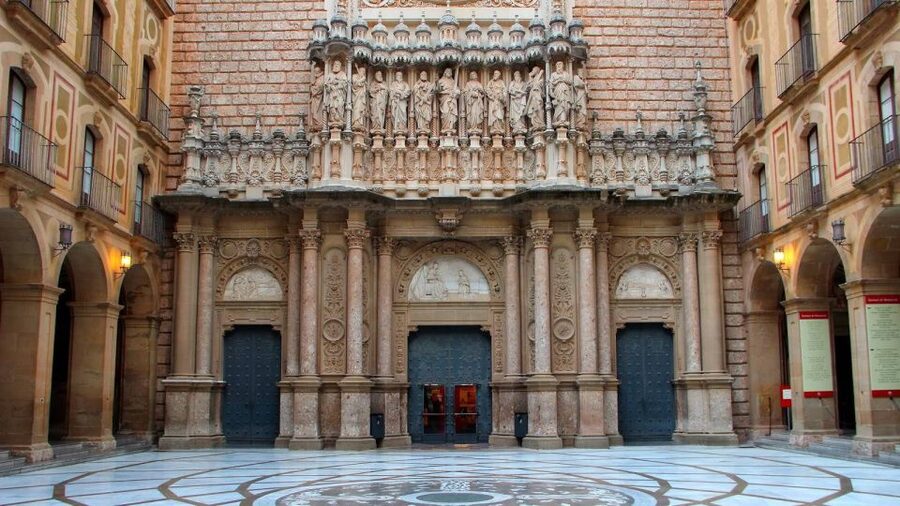 Montserrat: Morning or Afternoon Half-Day Trip with Pickup - Basilica of Montserrat: the Black Madonna moment