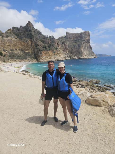 Moraig: Kayak Excursion to Moraig & Cave peces-testos - The guide style: how you get help without slowing down