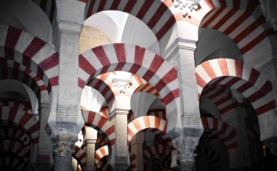 Mosque-Cathedral Small Group Guided Tour - Who this tour suits best (and who might want another plan)