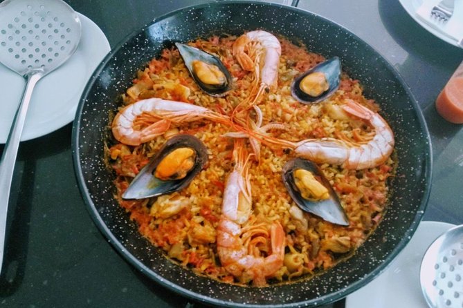 Paella Cooking Class in Malaga - Cooking Paella: Sofrito, Rice Logic, and Chef Feedback