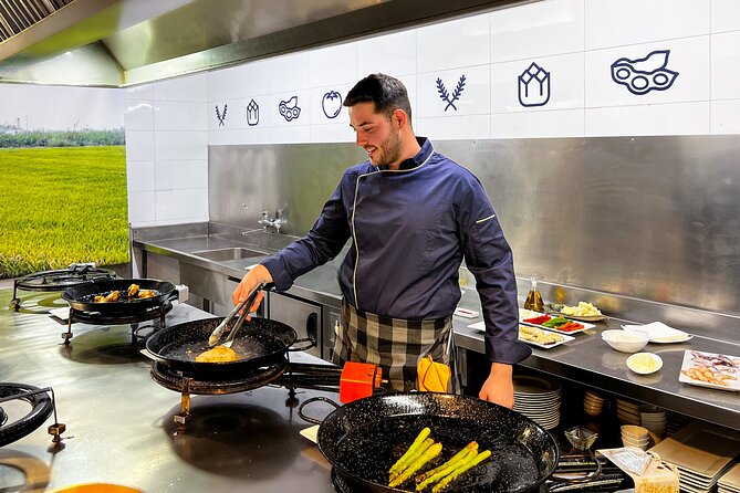 Paella Cooking Class, Wine Tasting & Central Market in Valencia - How the paella class teaches technique, not just recipes
