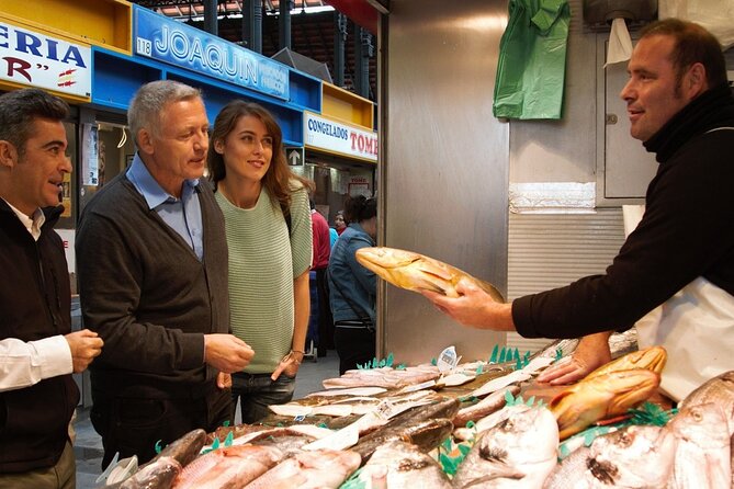 Paella Cooking Class with English Guide in Malaga - Atarazanas Market: what you are learning by seeing it in person