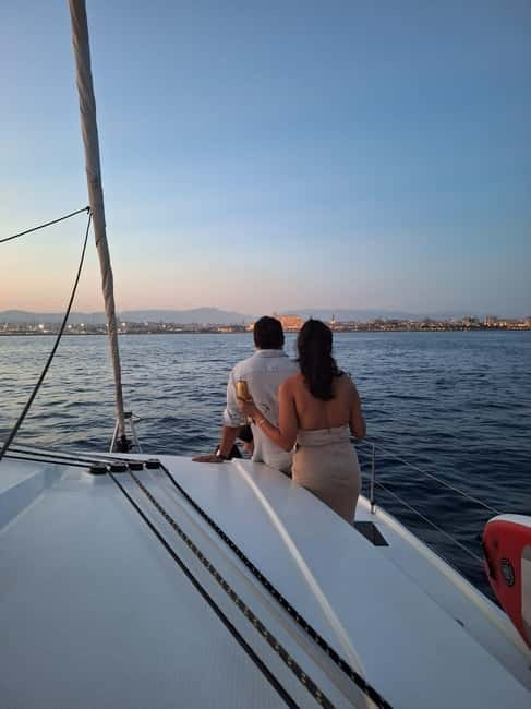 Palma: 2-Hour Sunset Catamaran Cruise with Drinks - Who gets the most out of this cruise