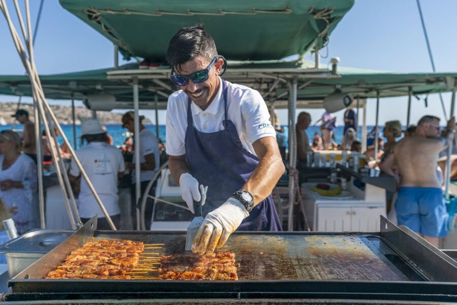 Palma de Mallorca: 5-Hour Catamaran Cruise with Lunch & Swim - Music and the onboard vibe: party energy with an easy rhythm