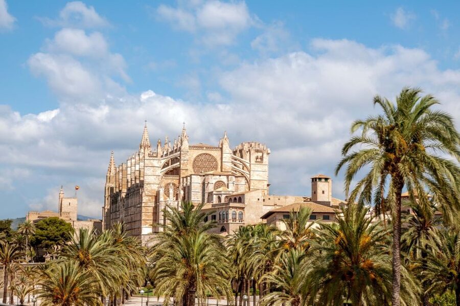 Palma de Mallorca: City Sightseeing Hop-On Hop-Off Bus Tour - Bellver Castle or Pueblo Espanyol: Choosing Your Included Entry