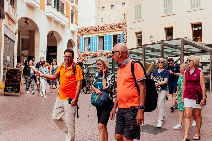Palma de Mallorca: Foodie Walking Tour of the Old Town - Small Group Pace and Guide Humor That Makes the Walk Easy