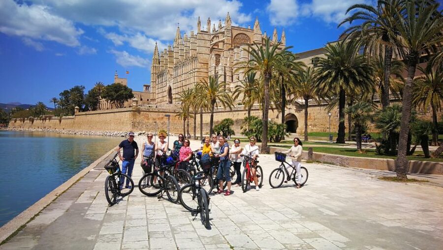 Palma de Mallorca: Guided Bicycle Tour - Convent de Santa Clara, then Basílica de Sant Francesc