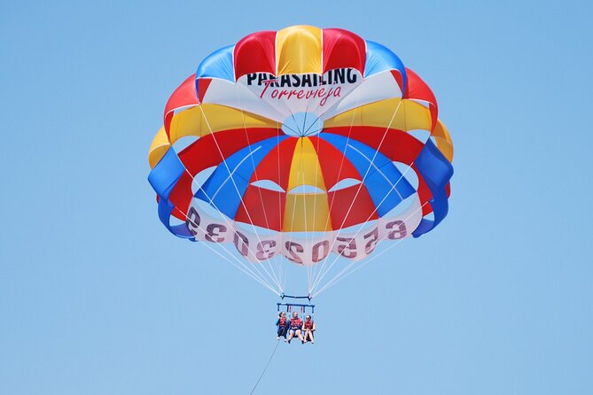Parasailing in Torrevieja - Comfort tips for a harness flight over the water