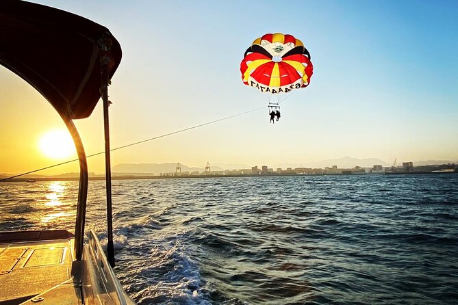 Parasailing in Torrevieja - Drinks, music, and the photo purchase reality