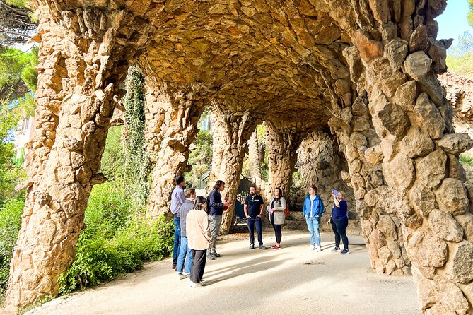 Park Guell and Sagrada Familia Tour with Skip the Line Tickets - What to wear, bring, and plan for during the walk