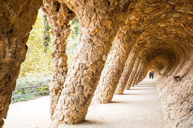 Park Guell Guided Tour with Skip the Line Ticket - Price and Value: What $38.70 Buys You in Real Time
