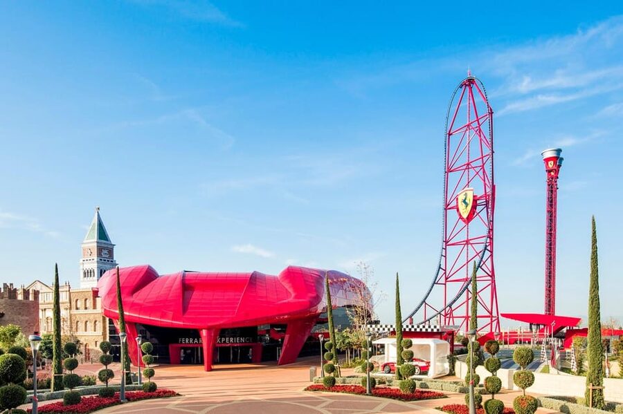 PortAventura and Ferrari Land: Full-Day Trip from Barcelona - Getting to Estació del Nord Without Missing the Bus