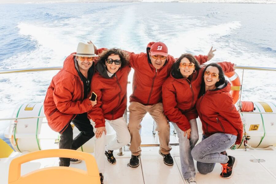 Puerto del Carmen: Dolphin-Watching Speedboat Tour with Swim - The 1.5-Hour Format: A Fast Trip That Still Feels Complete