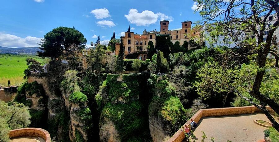 Ronda and Setenil Tour with Free Time and Map from Málaga - Setenil de las Bodegas and the Shuttle Train Into the Town Center
