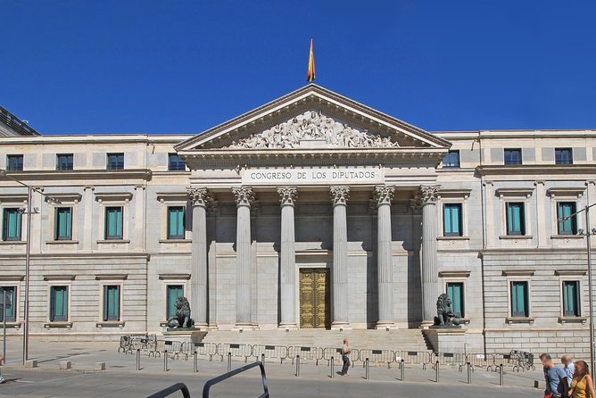 Royal Palace & Prado Museum Skip the Line Guided Tour - Meeting at Plaza de España: Starting Easy, Then Moving Into Old Madrid