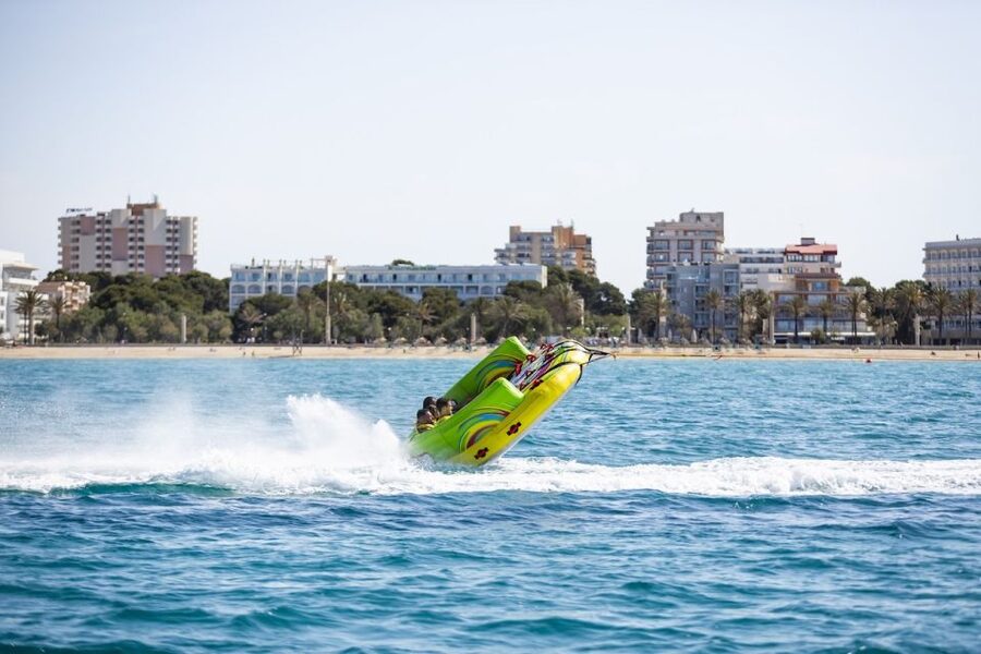 S'Arenal: Aqua Rocket Water Roller Coaster Ticket - Group size and competition: making it fun with friends