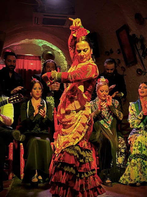 Sacromonte: Flamenco Show at Cuevas Los Tarantos Tickets - Zambra at Cuevas Los Tarantos: the cast you’ll see live
