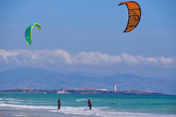 Semi-private kitesurfing lessons in Tarifa (adapted to every level) - Why Tarifa and Playa de Los Lances work for learning kitesurfing