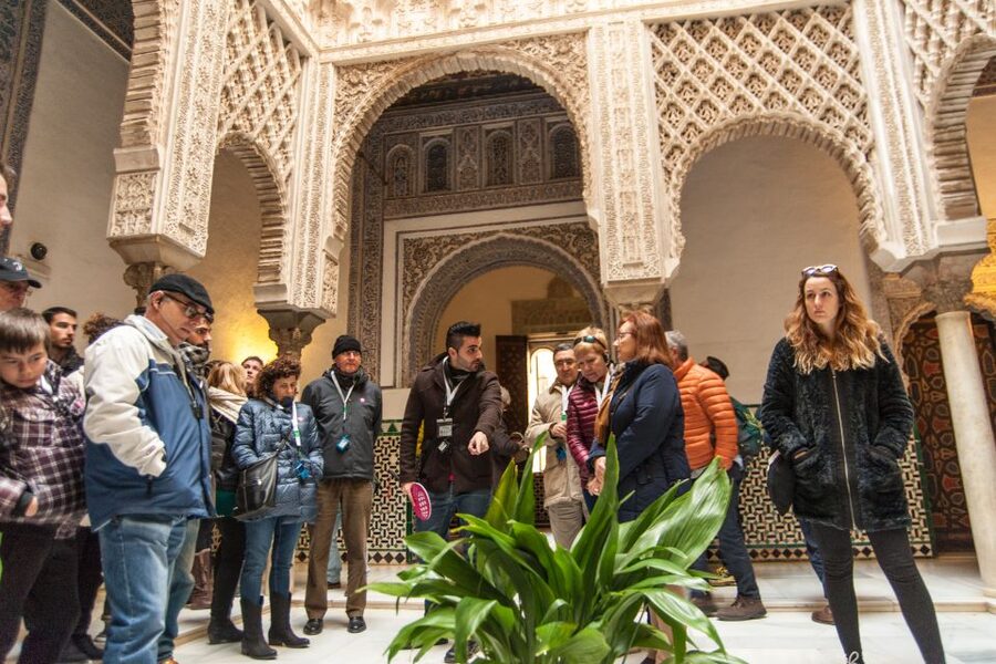 Seville: Alcázar and Cathedral Entry Ticket and Guided Tour - Small details to plan for before you show up