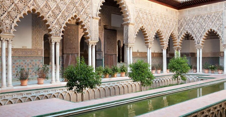 Seville: Alcázar, Cathedral & Giralda Fast Track Guided Tour - Key things to look for on this Alcázar, Cathedral & Giralda tour