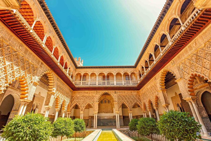 Seville: Alcázar Guided Palace Tour with Priority Access - Guide style and earpieces: when audio helps, and when it struggles