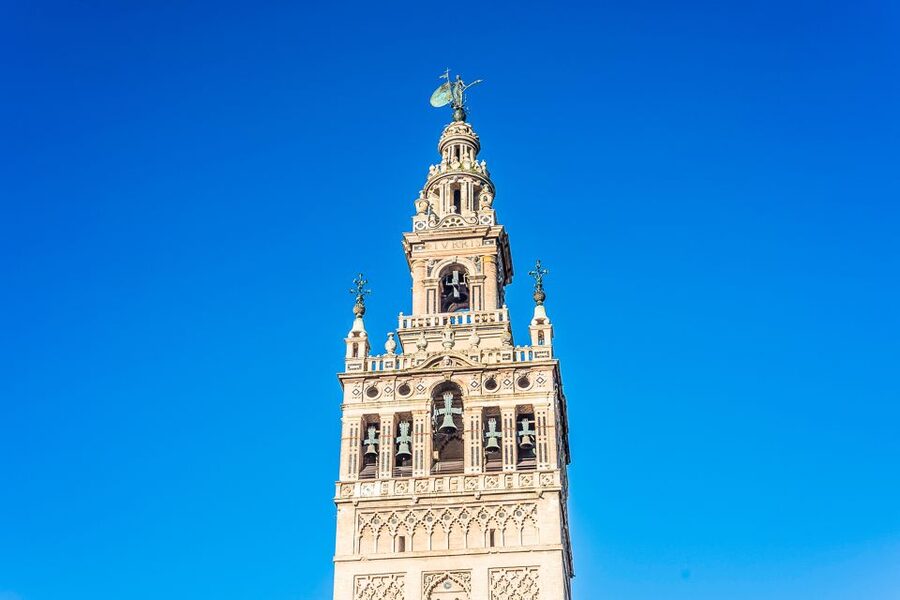 Seville: Cathedral and La Giralda Entry Ticket - Entering Seville Cathedral: mosque roots, then Gothic scale