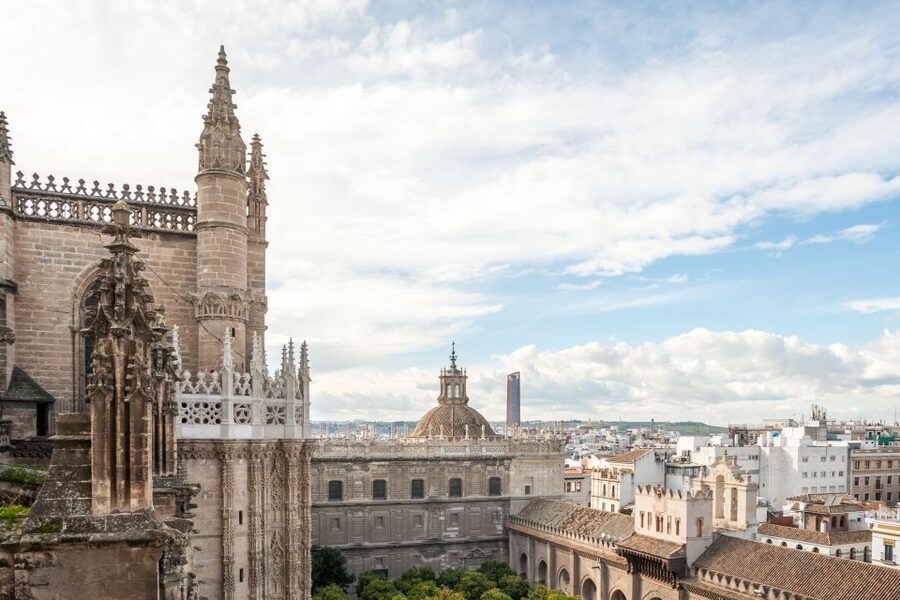 Seville: Cathedral Guided Tour with Priority Access - Who This Tour Suits Best, and Who Might Skip It